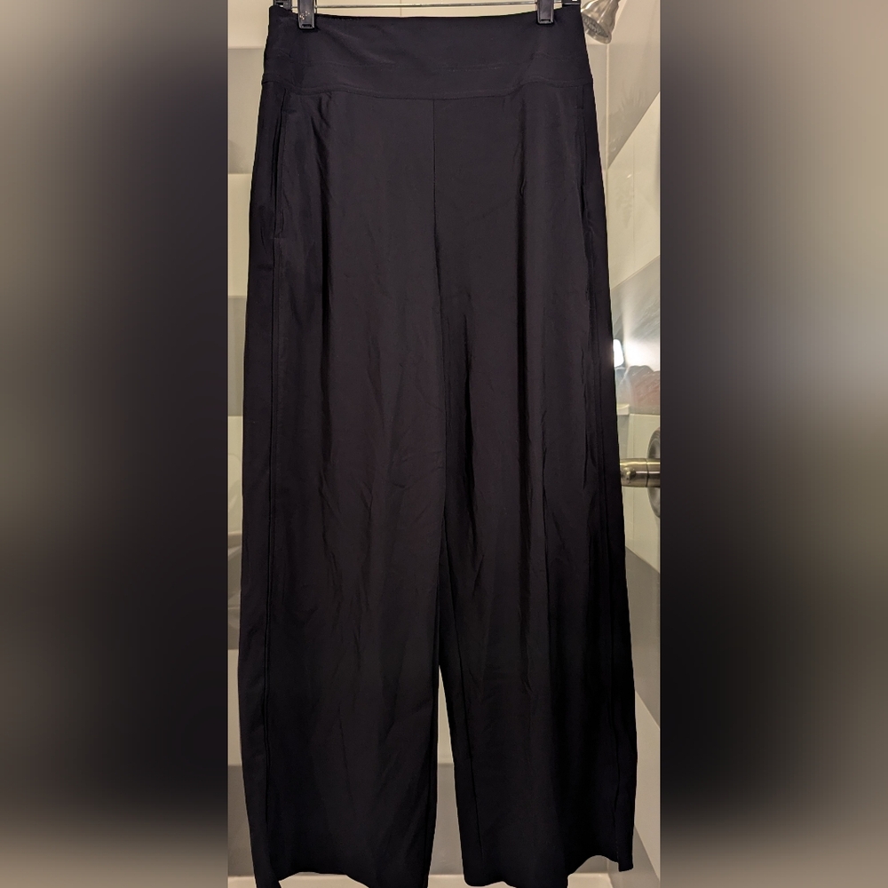 Athleta Women's Size 8 High Rise Wide Leg